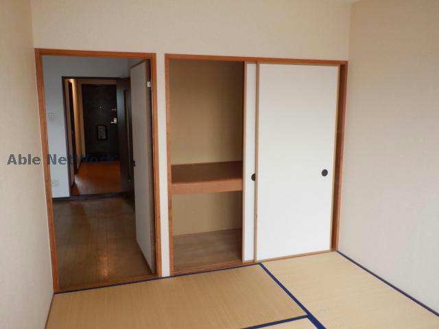 収納　同型モデル
