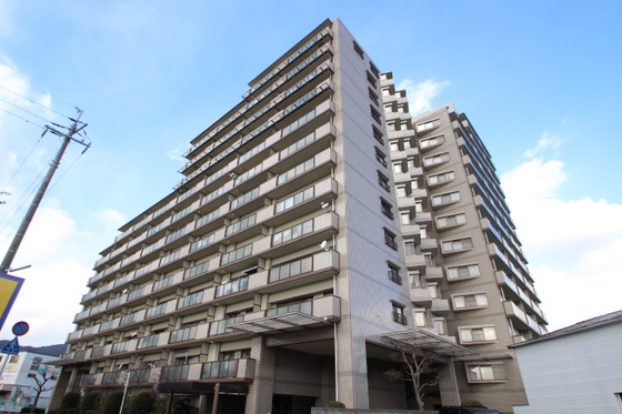 ファミール祇園長束
