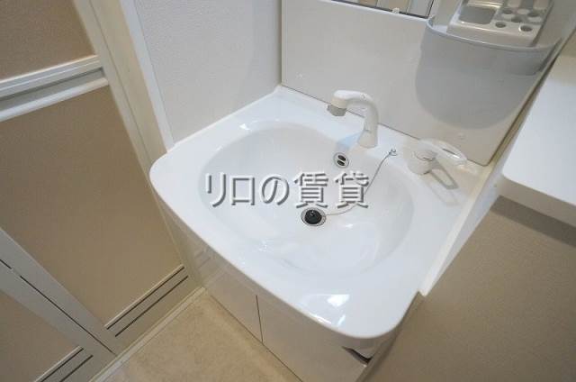 洗面設備　同型イメージ
