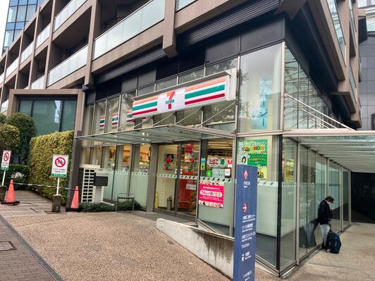 コンビニ　セブンイレブン大崎百反通り店（コンビニ）まで51m
