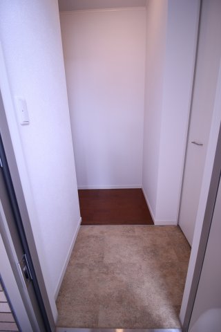 グランドソレーユ東山本IIの玄関写真