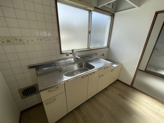 キッチン　※別部屋の写真です