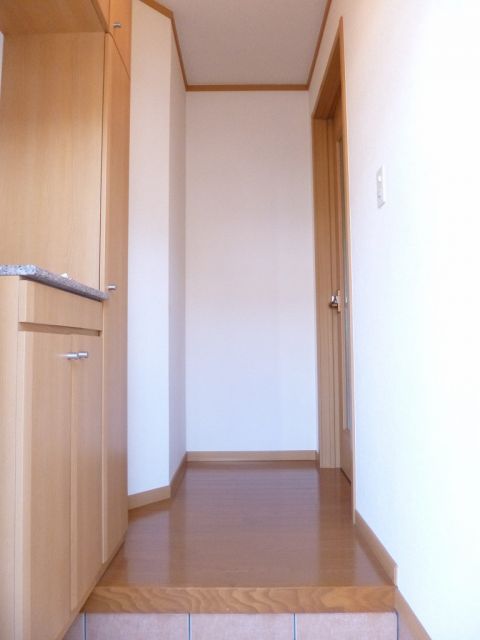 ラポール外堀Aの玄関写真