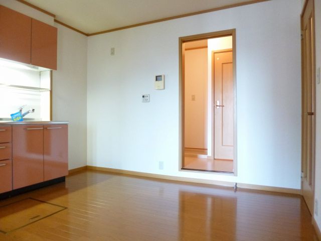 ラポール外堀Aの居間写真