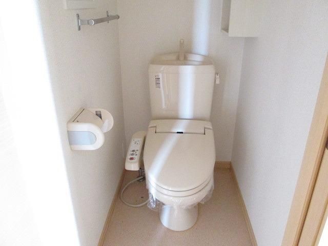 真岡鉄道 七井駅 徒歩10分 2階建 築18年のトイレ写真