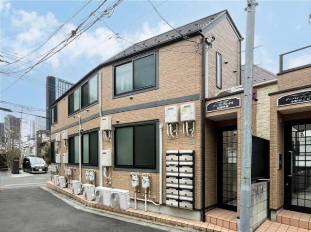 都営大江戸線 中野坂上駅 徒歩6分 築10年