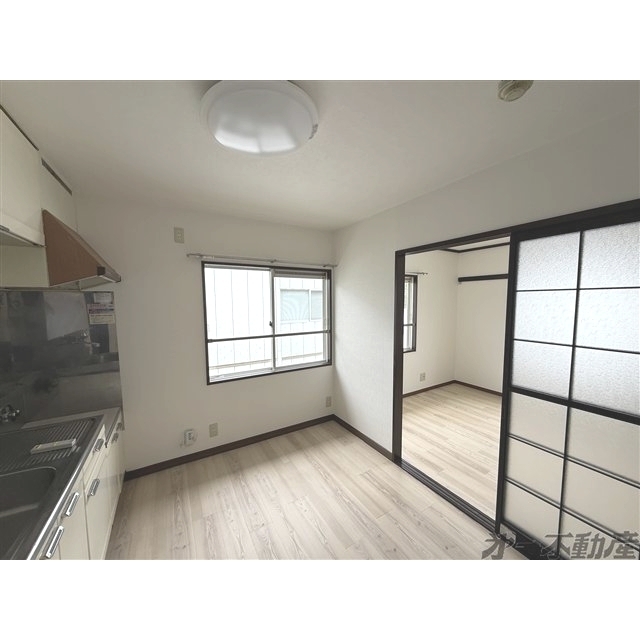 建物外観　ダイニングキッチン