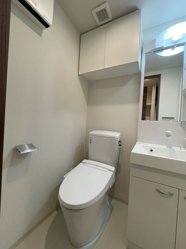 ＪＲ総武線 新小岩駅 徒歩8分 13階建 築5年のトイレ写真