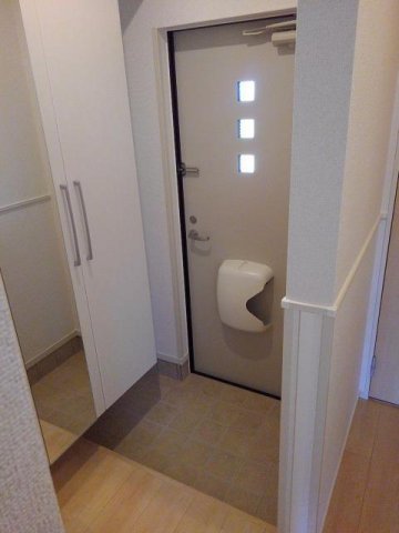 玄関　シューズボックス付きの玄関です