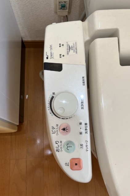 地下鉄七隈線 六本松駅 徒歩5分 8階建 築22年のトイレ写真