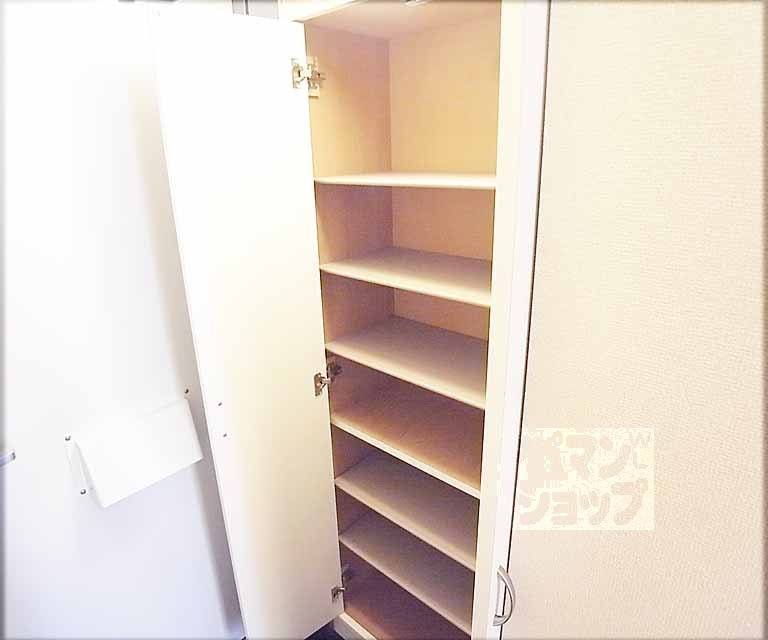 収納　靴箱です。