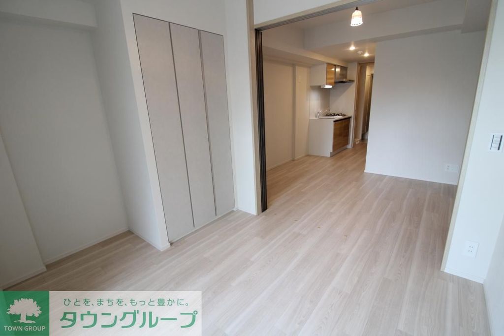 ルフォンプログレ中野富士見町ザ・レジデンスの居間写真