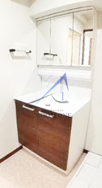洗面設備　洗面台です。