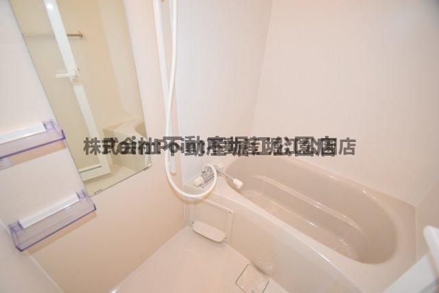 地下鉄長堀鶴見緑地線 西長堀駅 徒歩5分 11階建 築9年の風呂写真