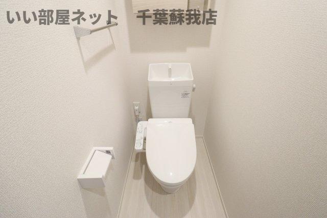 ＪＲ内房線 五井駅 徒歩15分 3階建 新築のトイレ写真