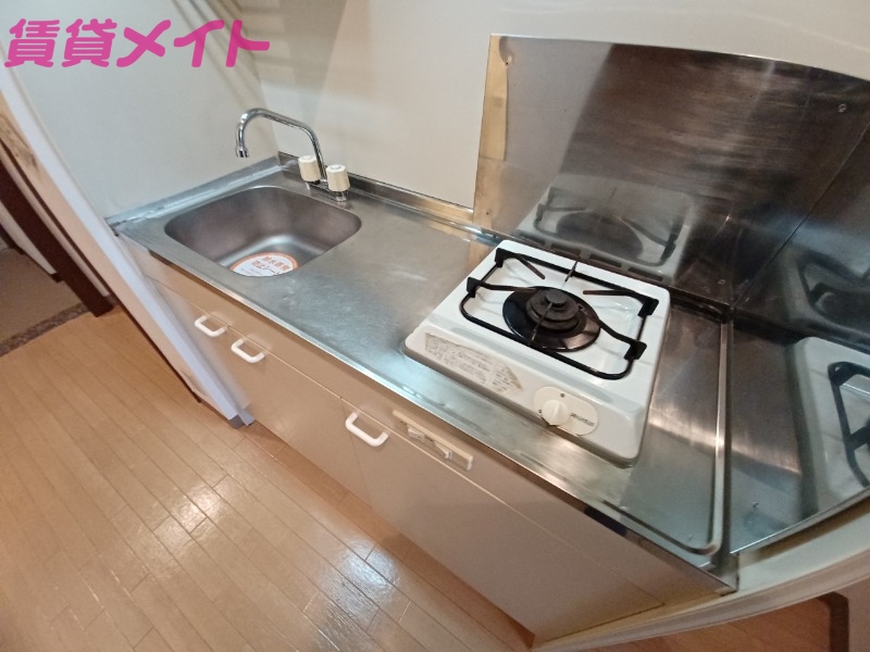 キッチン　反転タイプ参考写真