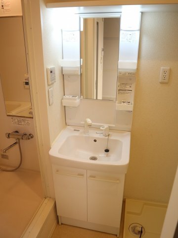 洗面設備　生活に欠かせない独立洗面台です
