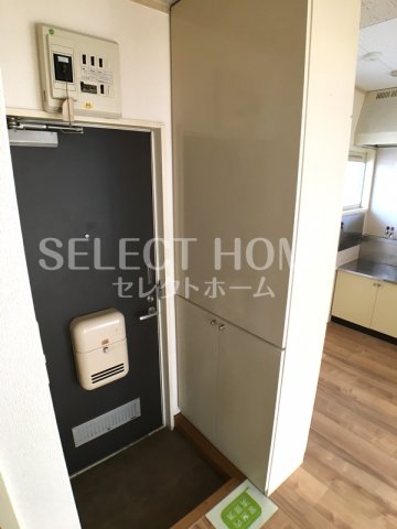 玄関　明るい玄関です