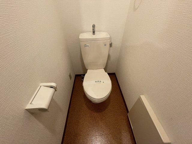 トイレ　ゆったりとした空間のトイレです
