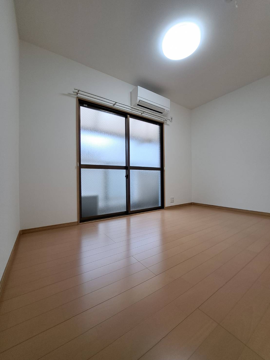 居室・リビング　南向きのお部屋です＾＾