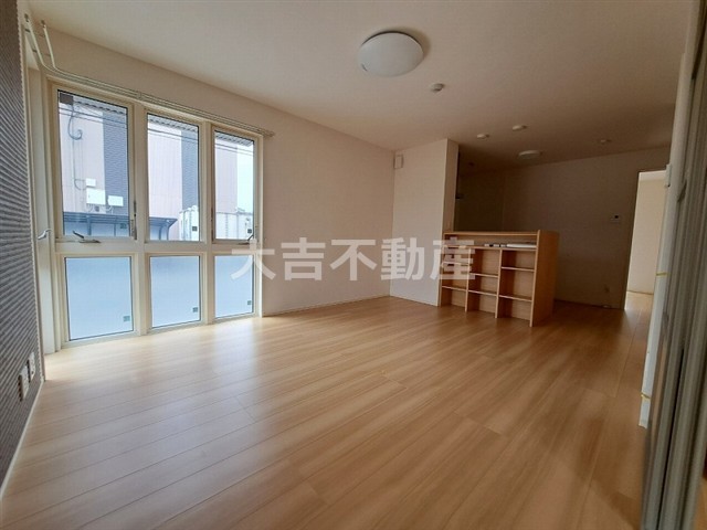 居室・リビング　※別部屋の写真です