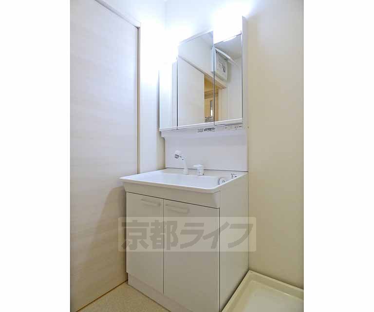 洗面設備　シャンプードレッサーです。