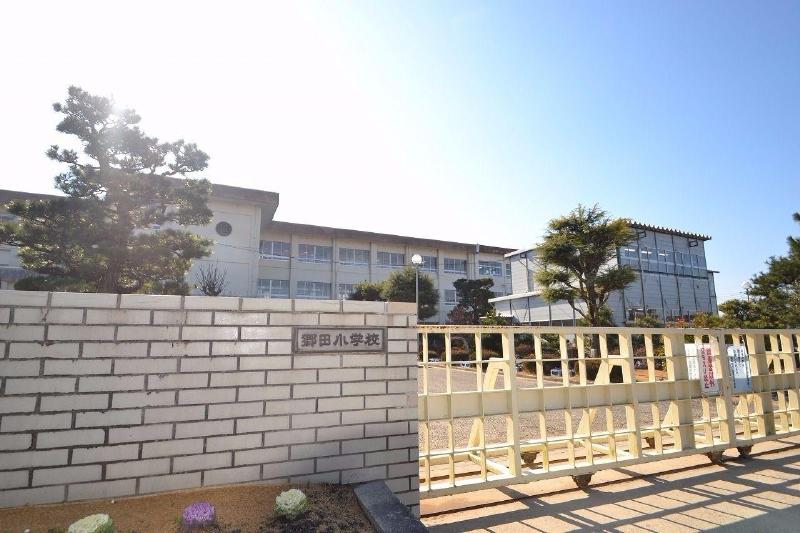 小学校　郷田小学校（小学校）まで700m
