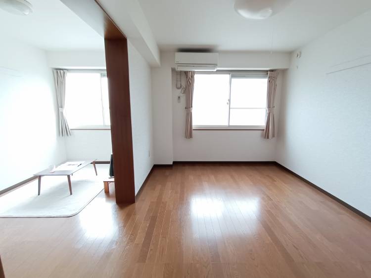 居室・リビング　明るいお部屋です☆