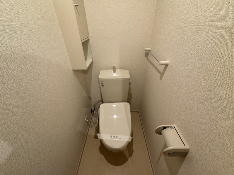 【茨木市大住町のアパートのトイレ】