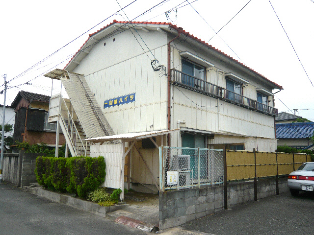 一刻館ハイツの建物外観