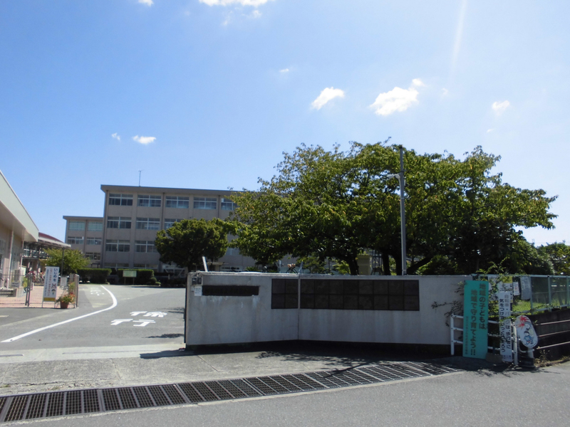 【シャトレ壱番館の小学校】