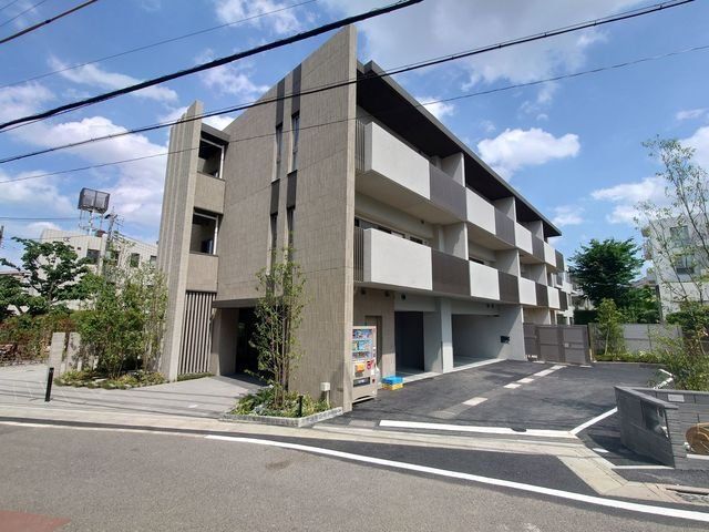 【世田谷区船橋のマンションのエントランス】