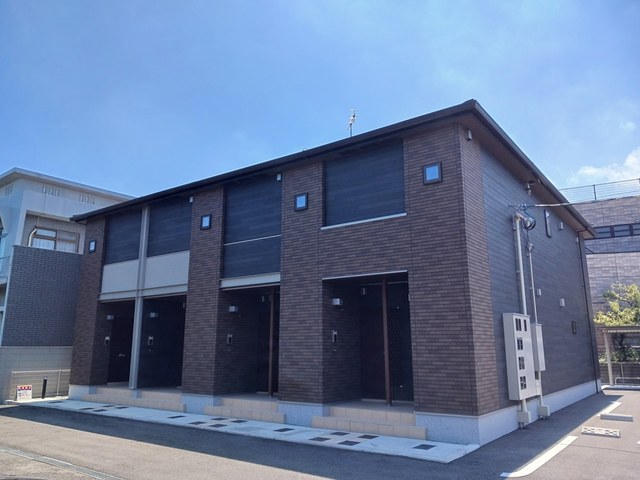 愛媛県四国中央市上柏町（アパート）の賃貸物件の外観