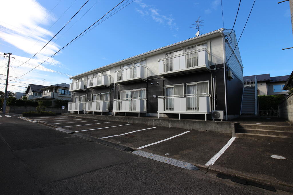 建物外観　2023年外装リフォーム済