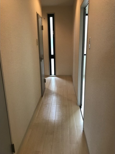 玄関　別号室参考写真（反転）