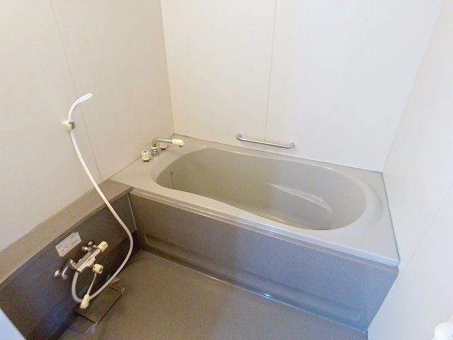 バス・シャワールーム　2025年12月撮影※現況を優先します