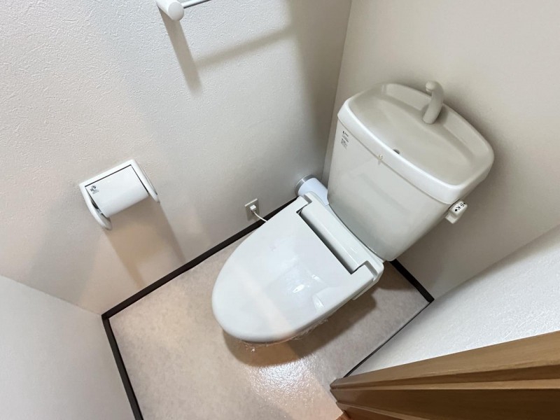 トイレ　トイレ