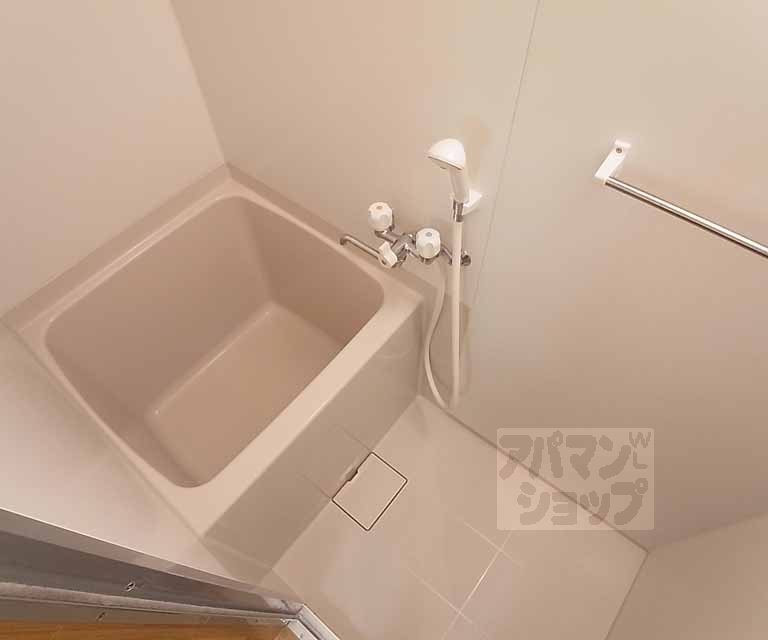 バス・シャワールーム　コンパクトなバス