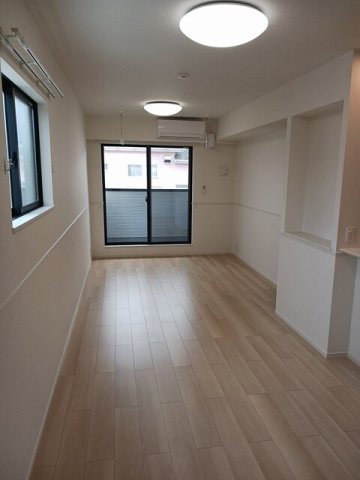 居室・リビング　居間です