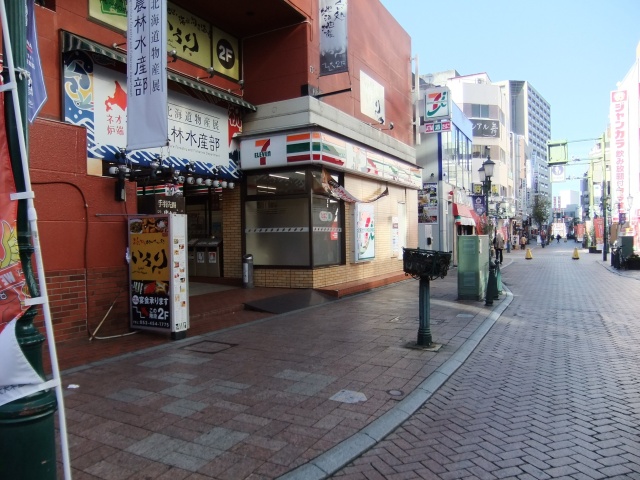 コンビニ　セブンイレブン　浜松有楽街店（コンビニ）まで500m
