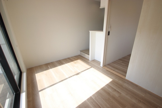 居室・リビング　※別の部屋の写真です