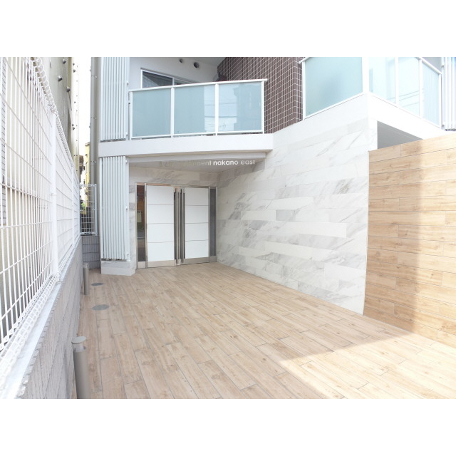 エントランス　毎日通るエントランス♪