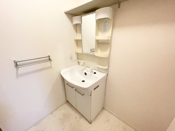 洗面設備　洗髪洗面化粧台