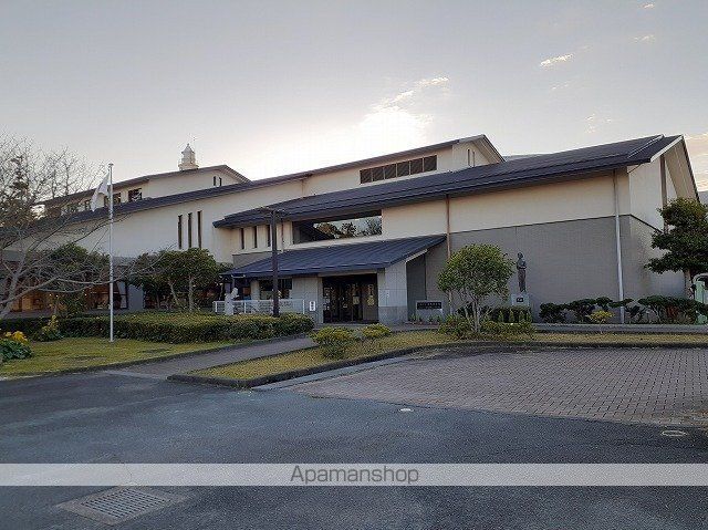 図書館　浜松市立舞阪図書館（図書館）まで1200m