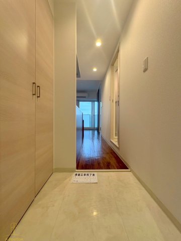 玄関　アイボリーポワント難波WEST