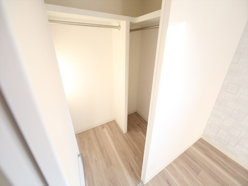 収納　ウォークインクローゼット（収納充実してます）