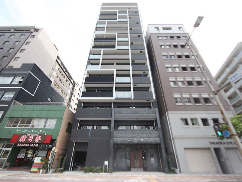 建物外観　外観　オートロック　宅配ＢＯＸ　防犯カメラ　外壁タイル張り