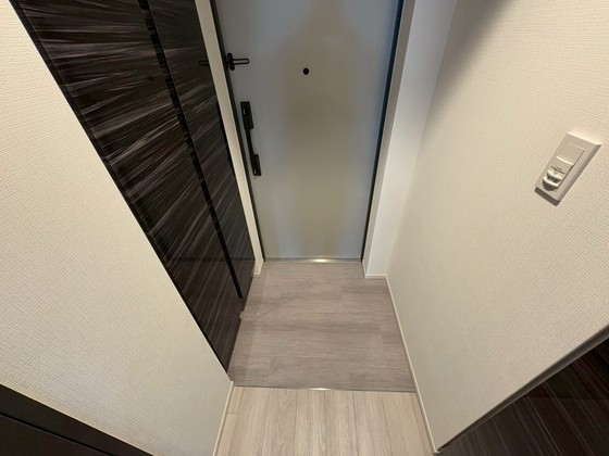 玄関　※別部屋の写真です