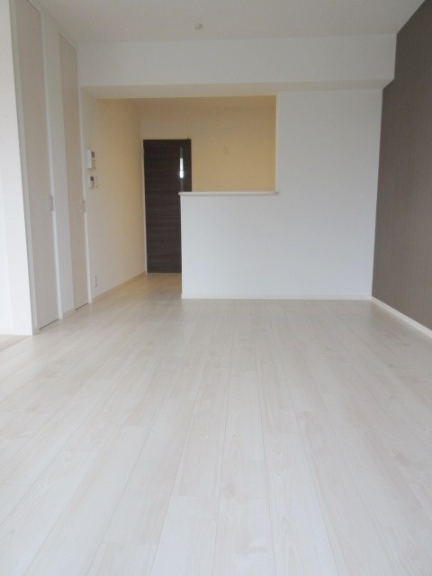 その他部屋・スペース　★キレイなフローリングのリビング★