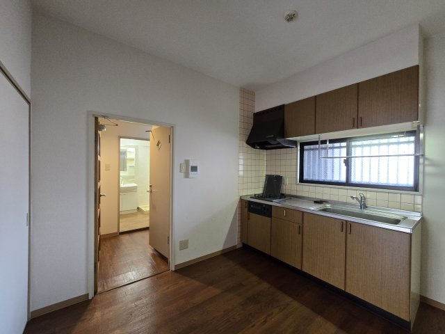 居室・リビング　ルミナス白壁